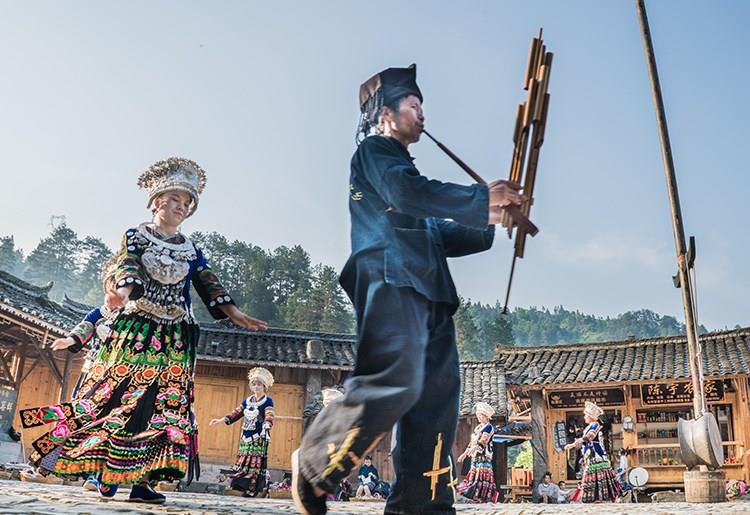 張家界風(fēng)景正好，而您剛好有空